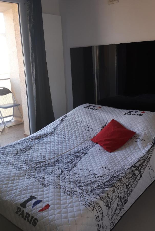 Apartamenty Centrum Rynek Market City Center Kielce Kültér fotó