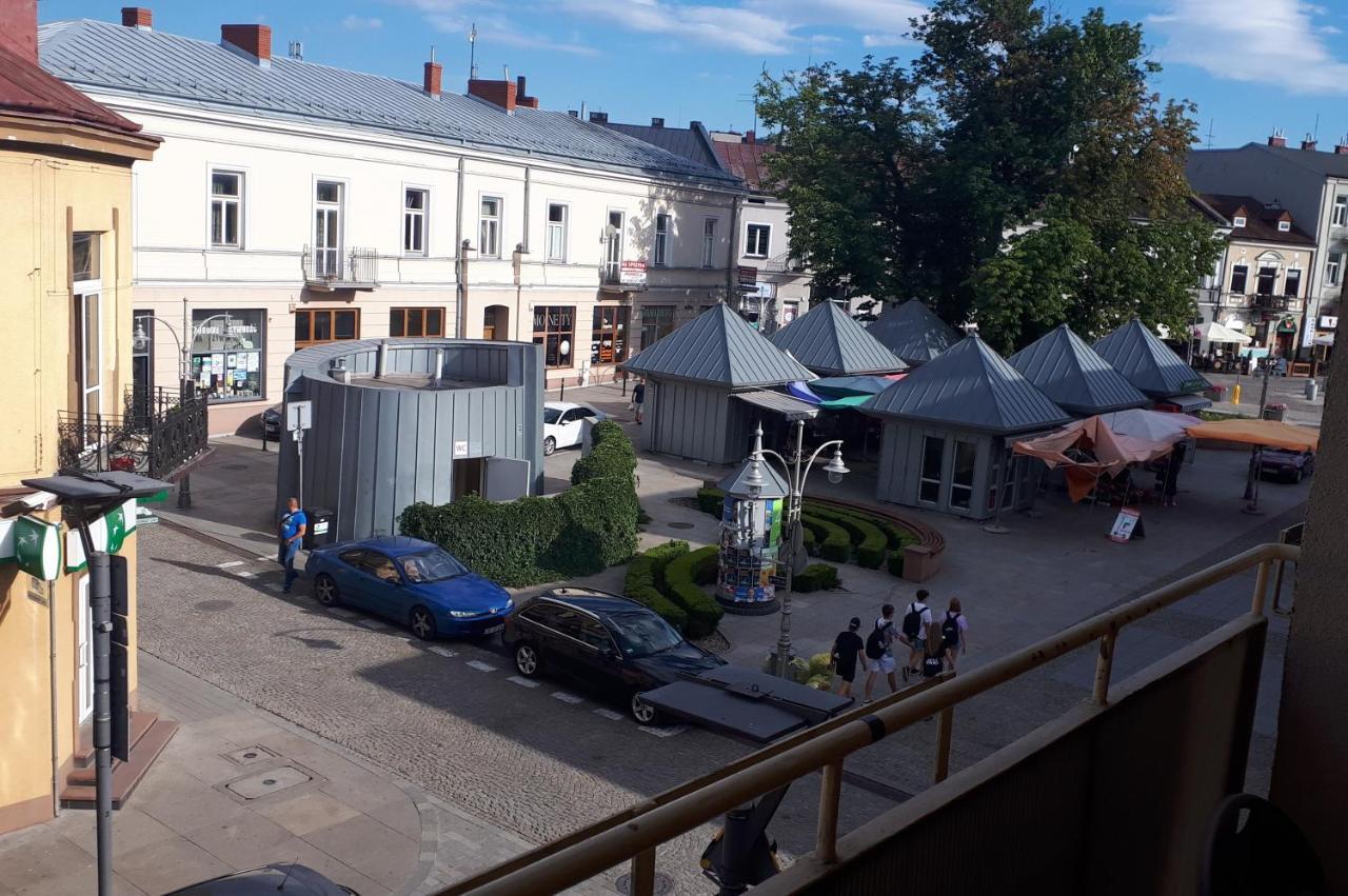 Apartamenty Centrum Rynek Market City Center Kielce Kültér fotó